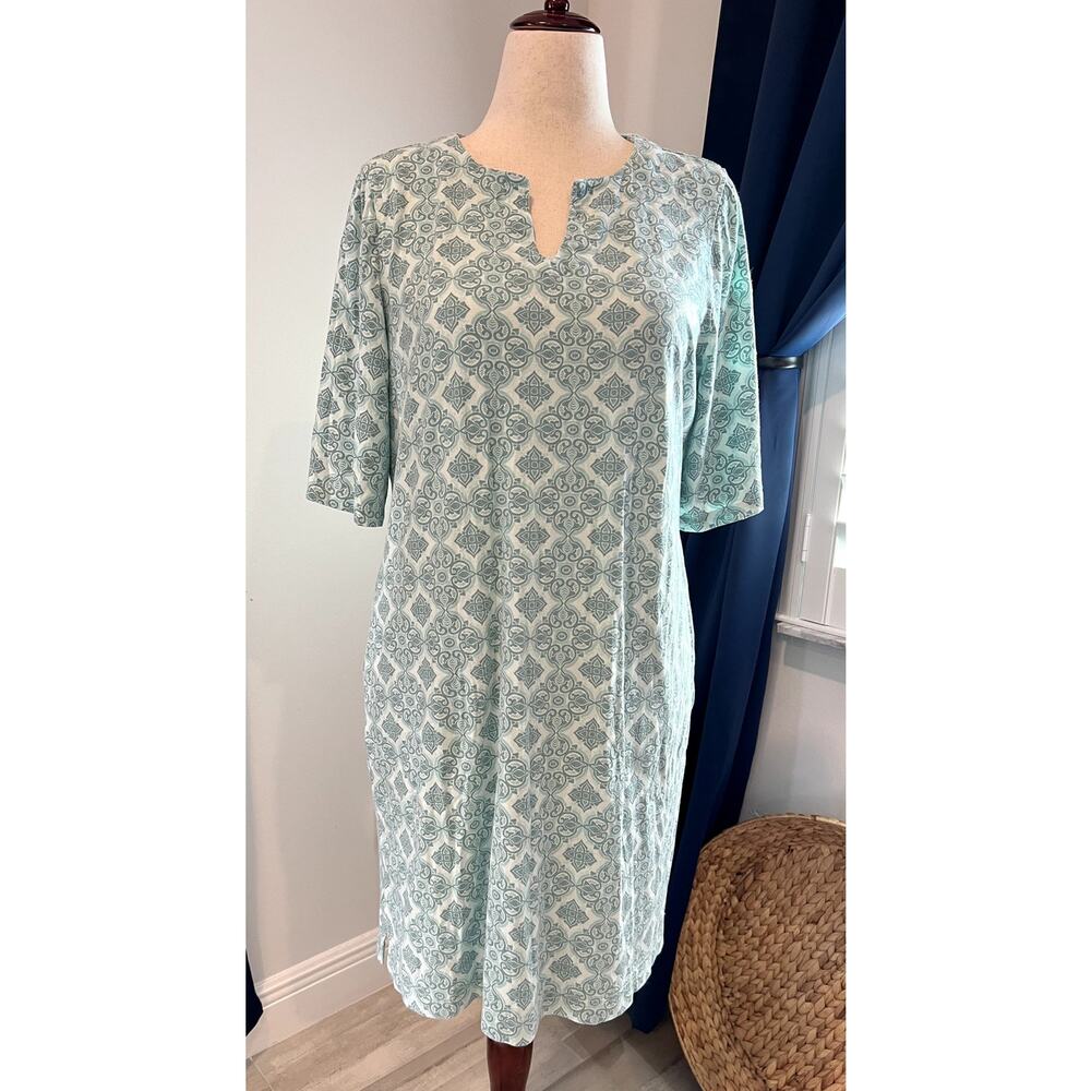 HANG TEN Ladies UPF50 Sun Dress Green Geometric Medallion Travel Vacation Casual